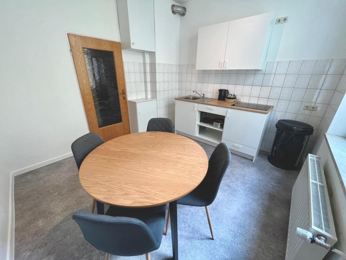 7 Betten Zentrale Lage Bahn Messe Apartment Hannover Exteriör bild